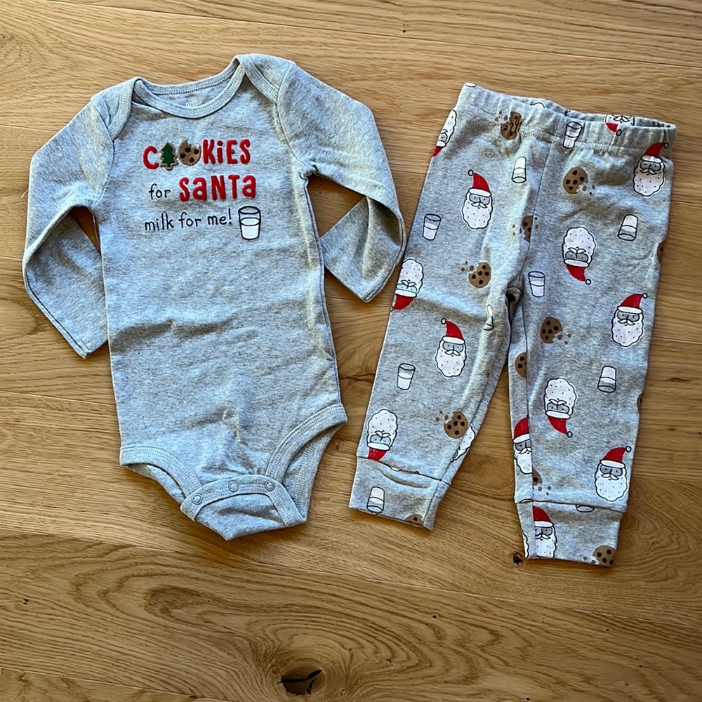 Carters Christmas / holiday pajama set (12m)